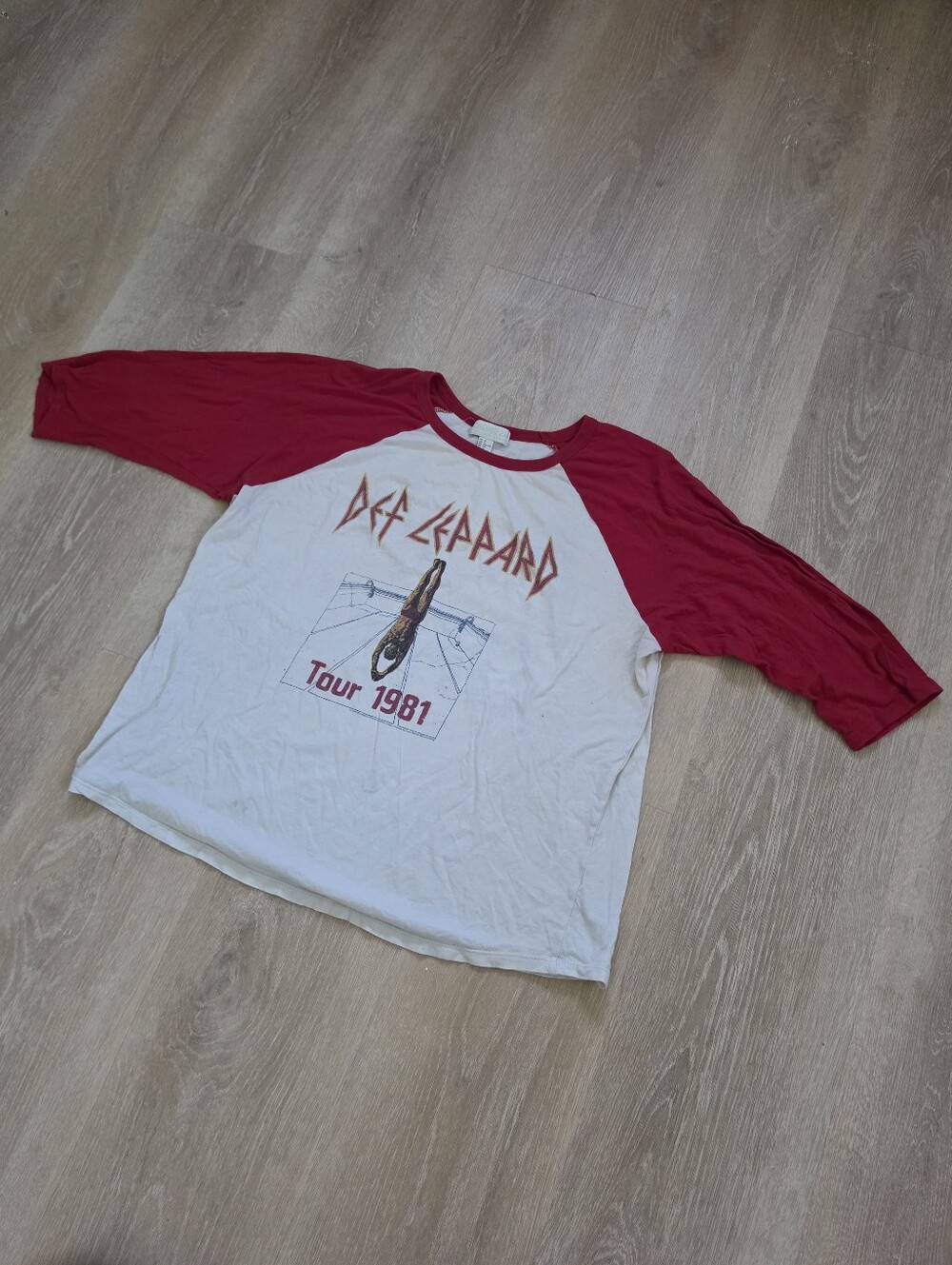 Forever 21 Def Leppard shirt Size Women's Siz3 1x